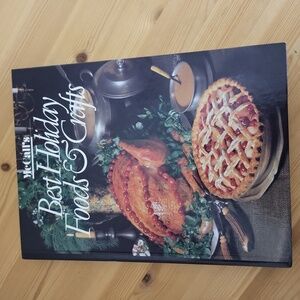 Vintage 1986 McCall's Holiday Foods Crafts Hardcover Cookbook